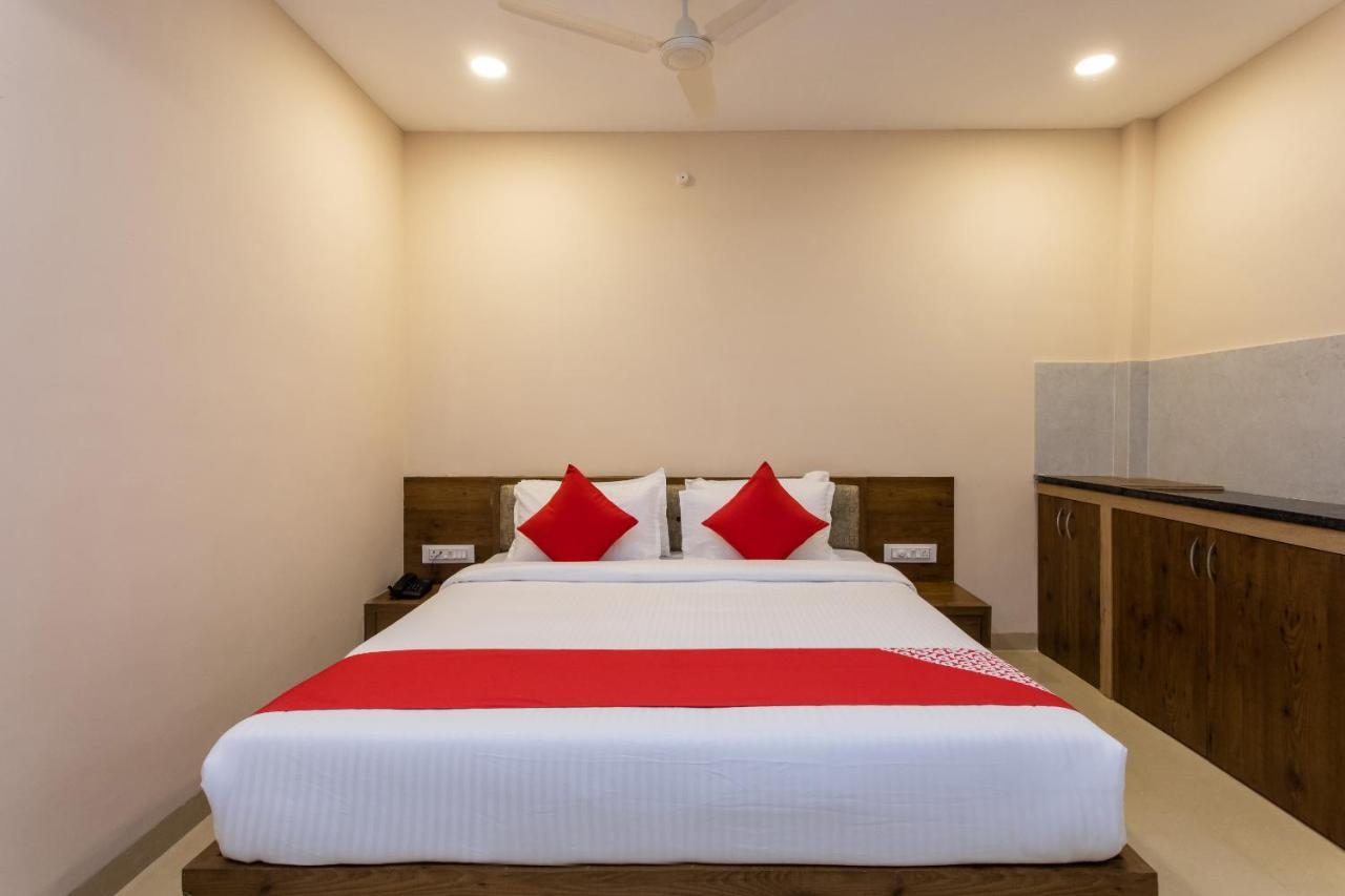 Oyo 75956 Hotel Grand Rourkela Екстериор снимка