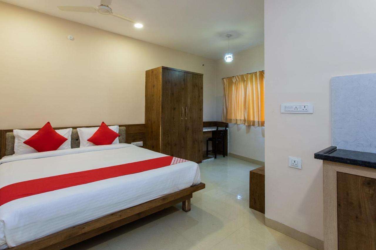 Oyo 75956 Hotel Grand Rourkela Екстериор снимка